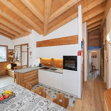 Apartment Chalet De L'or - Alpe Lusia Dolomites *