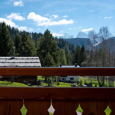Apartment Chalet De L'or - Alpe Lusia Dolomites Bellamonte